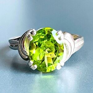 Olive Green Quartz Vintage Sterling Silver Designer Ring